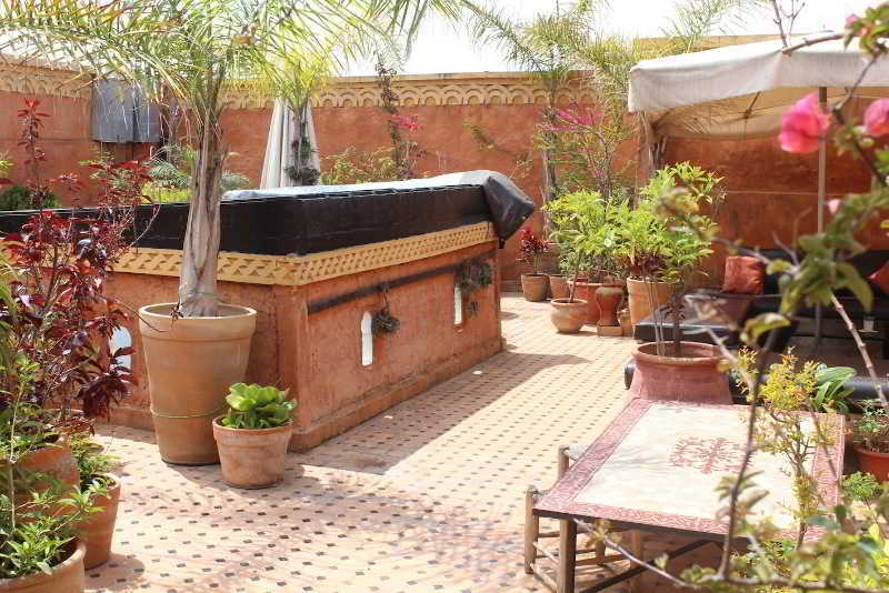 The Repose Hotel ซาเล ภายนอก รูปภาพ