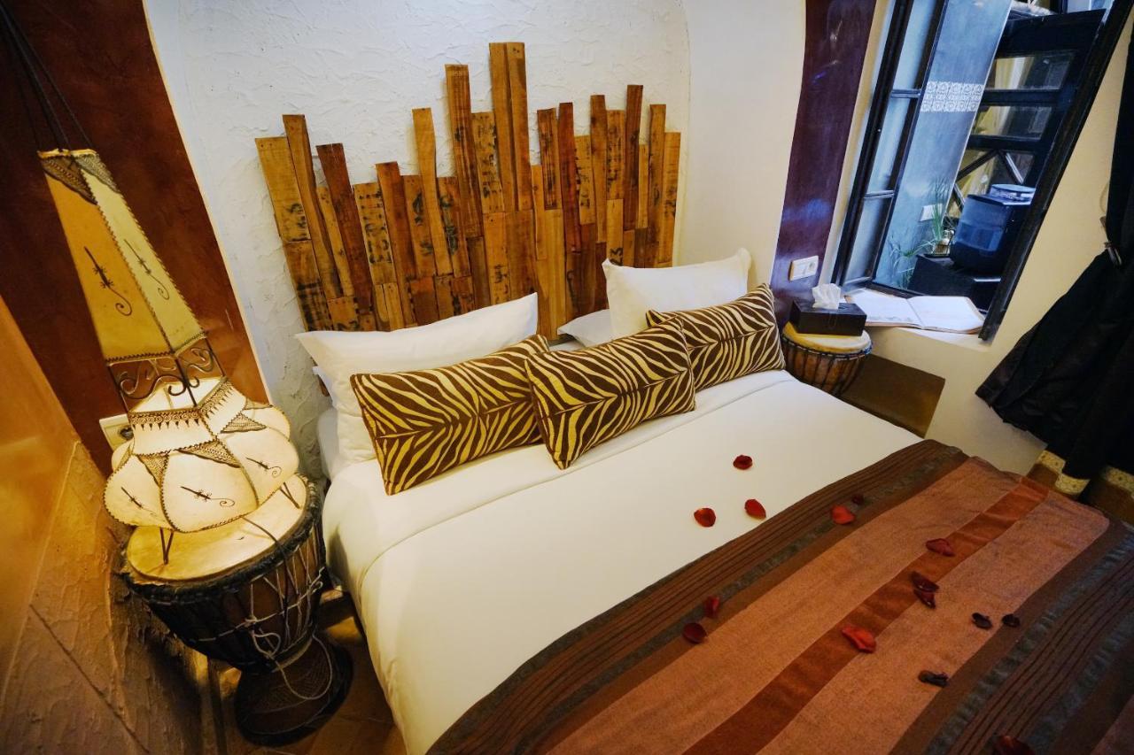 The Repose Hotel ซาเล ภายนอก รูปภาพ