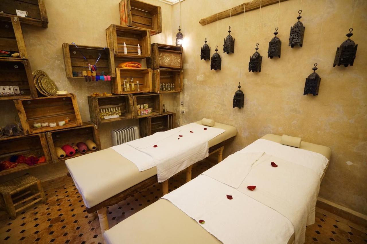 The Repose Hotel ซาเล ภายนอก รูปภาพ